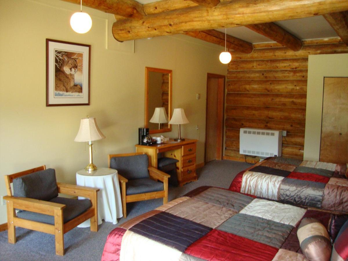 Helmcken Falls Lodge Cabin Rooms And Rv Park Clearwater Luaran gambar