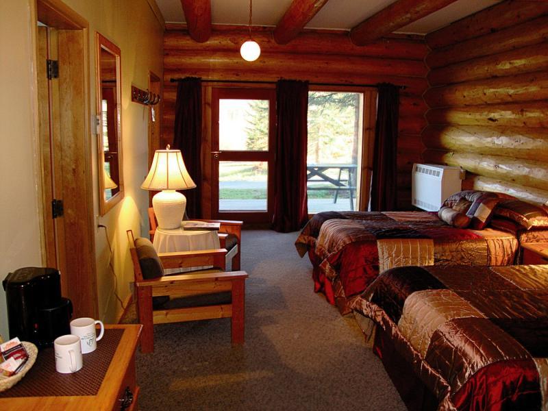 Helmcken Falls Lodge Cabin Rooms And Rv Park Clearwater Luaran gambar